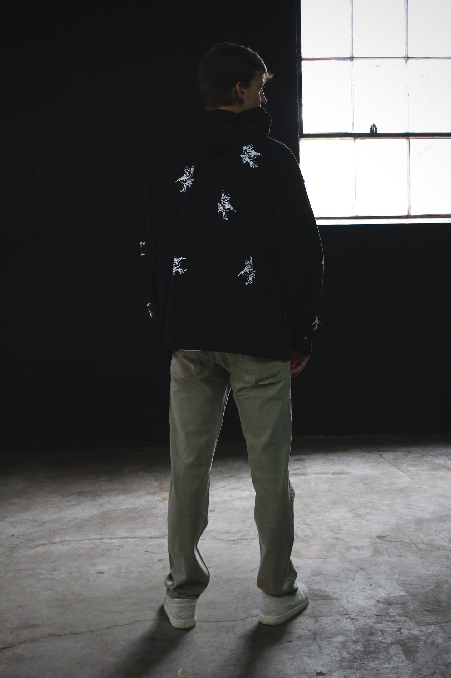 CHERUB HOODIE / BLACK