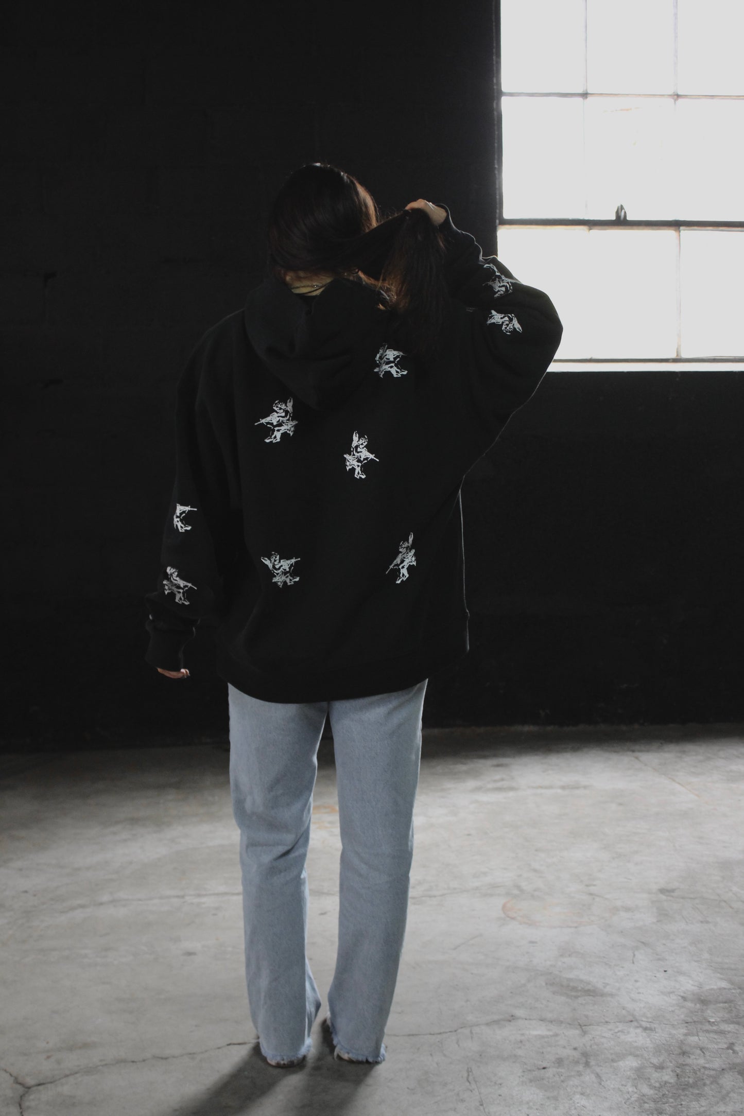 CHERUB HOODIE / BLACK