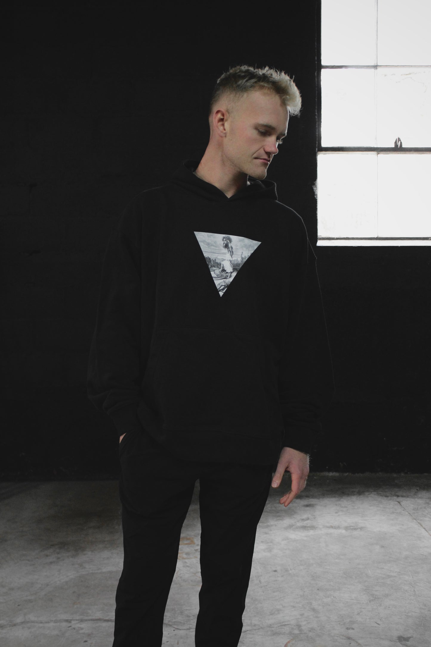 GOLIATH HOODIE / BLACK